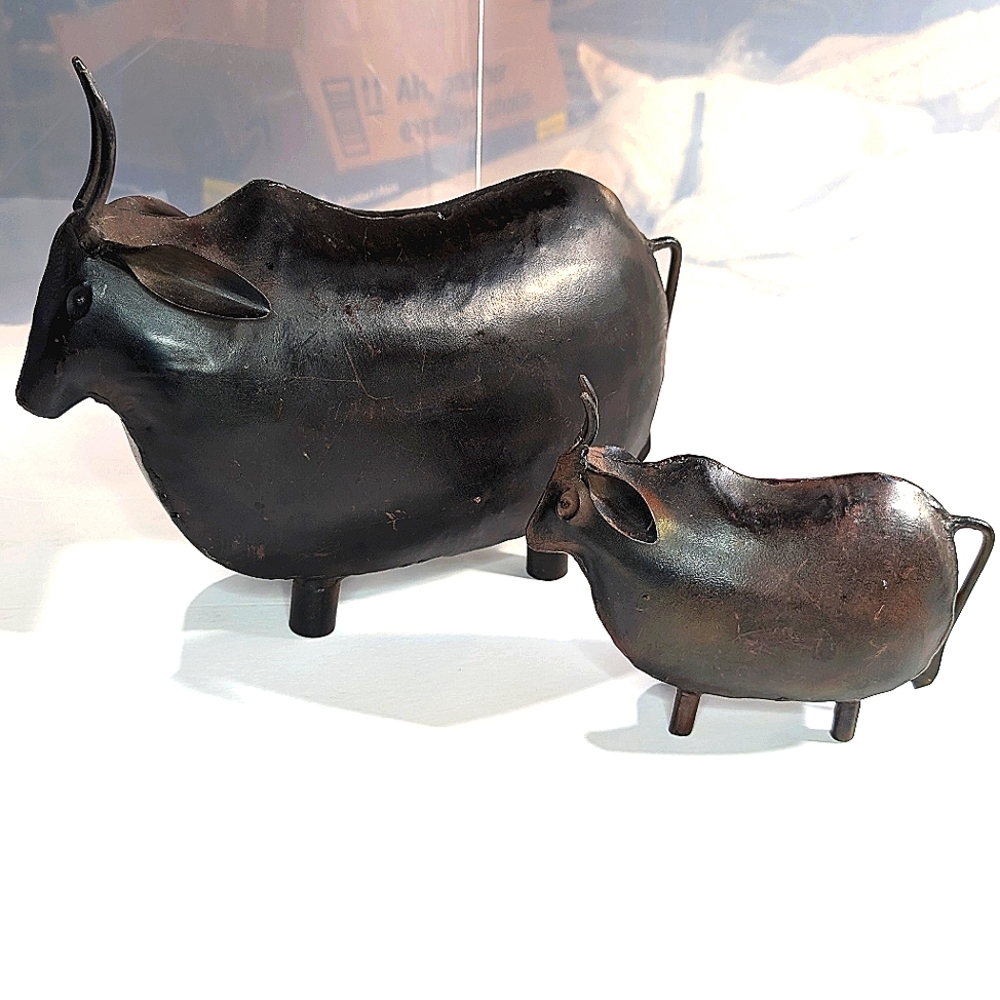 Set 2 rustic welded‎ iron brutalist Brahma cow figures western, African art
